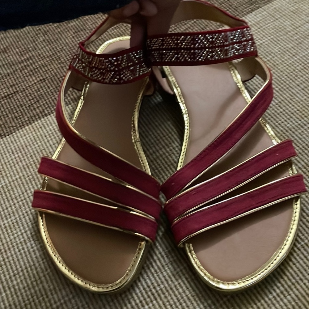SANDALS/DRESS Shoes